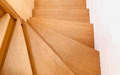 nettoyer un escalier en bois