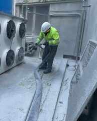ACTION DE NETTOYER DES GROUPES DE FROID PAR SYSTÈME DE CRYOGÉNIE DANS UNE USINE PHARMACEUTIQUE 