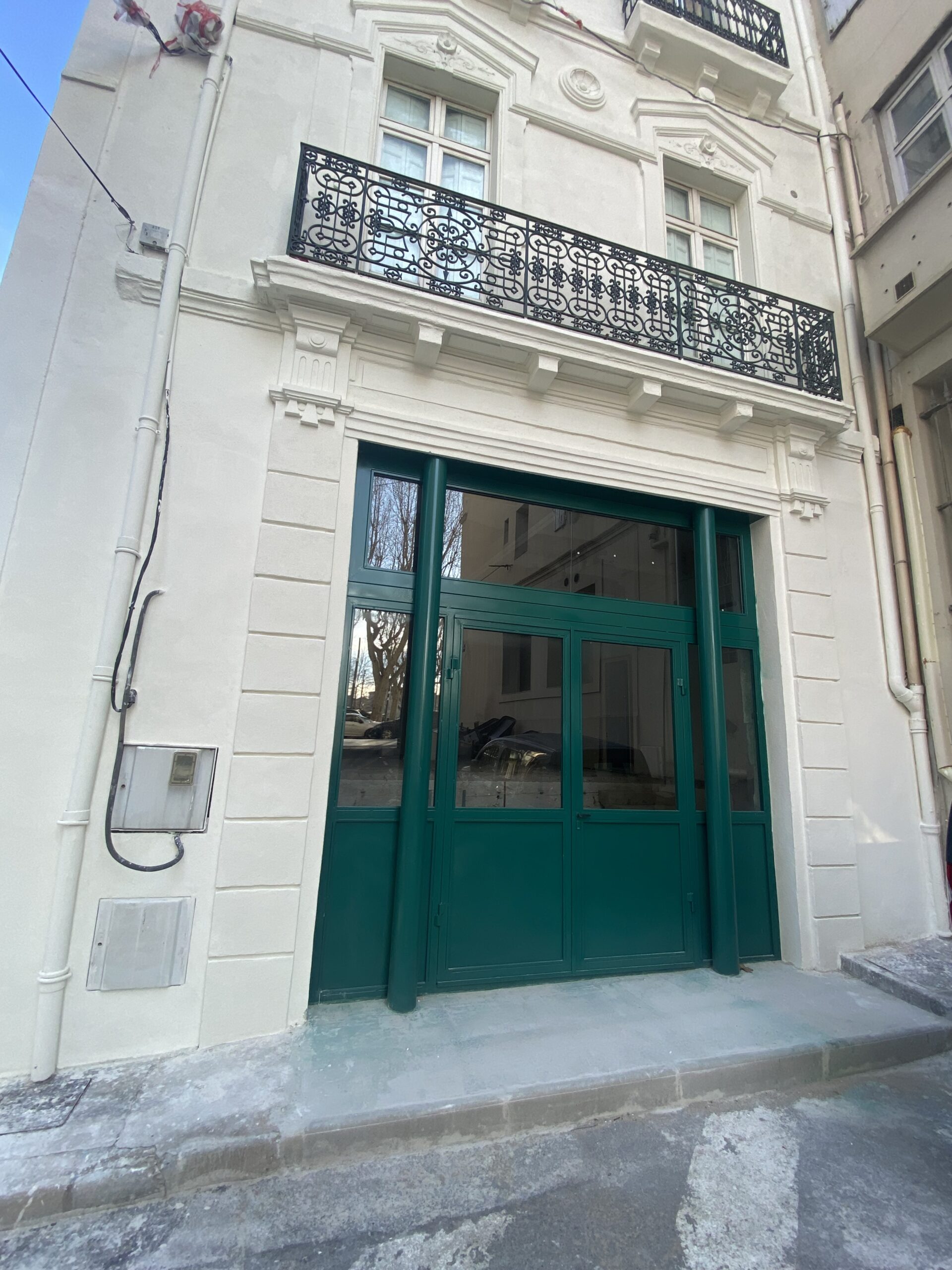 RESTAURATION D'UNE FAÇADE EN PIERRE DE TAILLE 