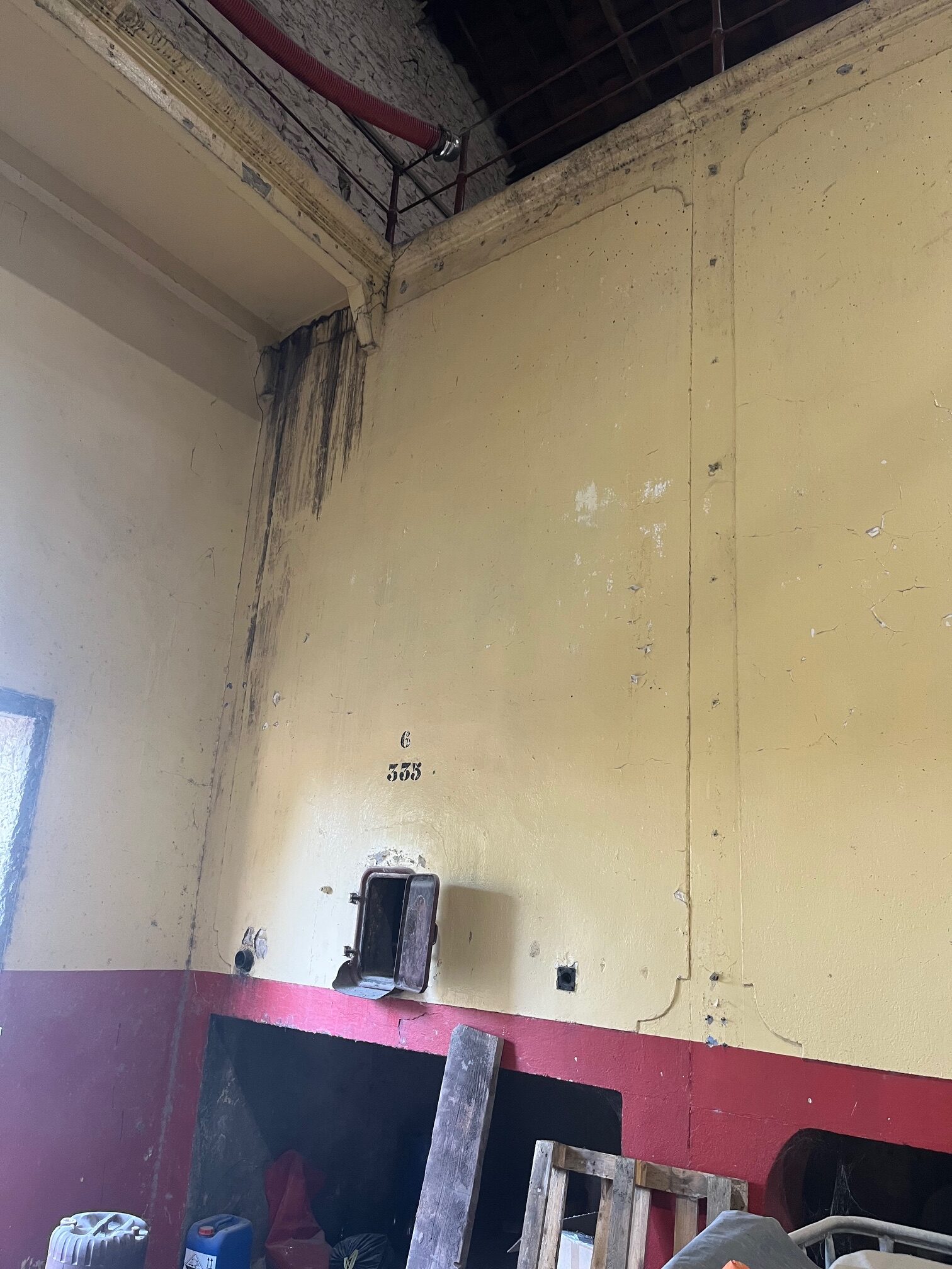 CUVE DE VIN À DÉCAPER PAR SABLAGE