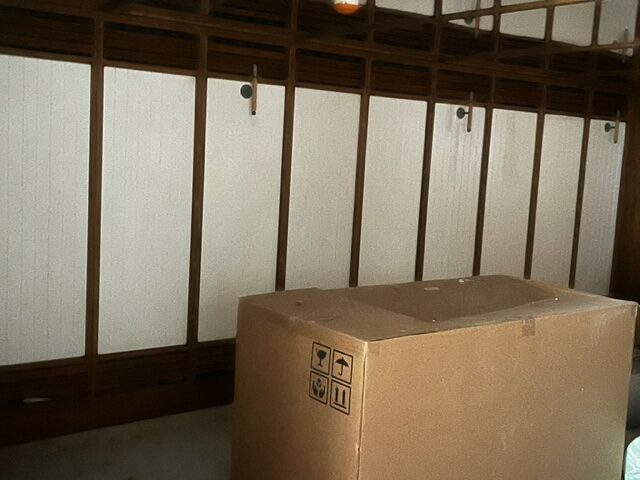 TRAITEMENT CONTRE LE FEU AVEC UN VERNIS INTUMESCENT