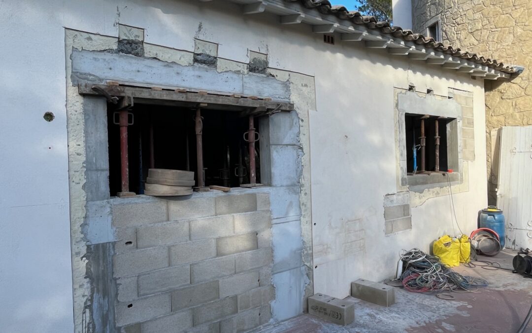 SABLAGE D'UNE PEINTURE RPE SUR SUPPORT PARPAING