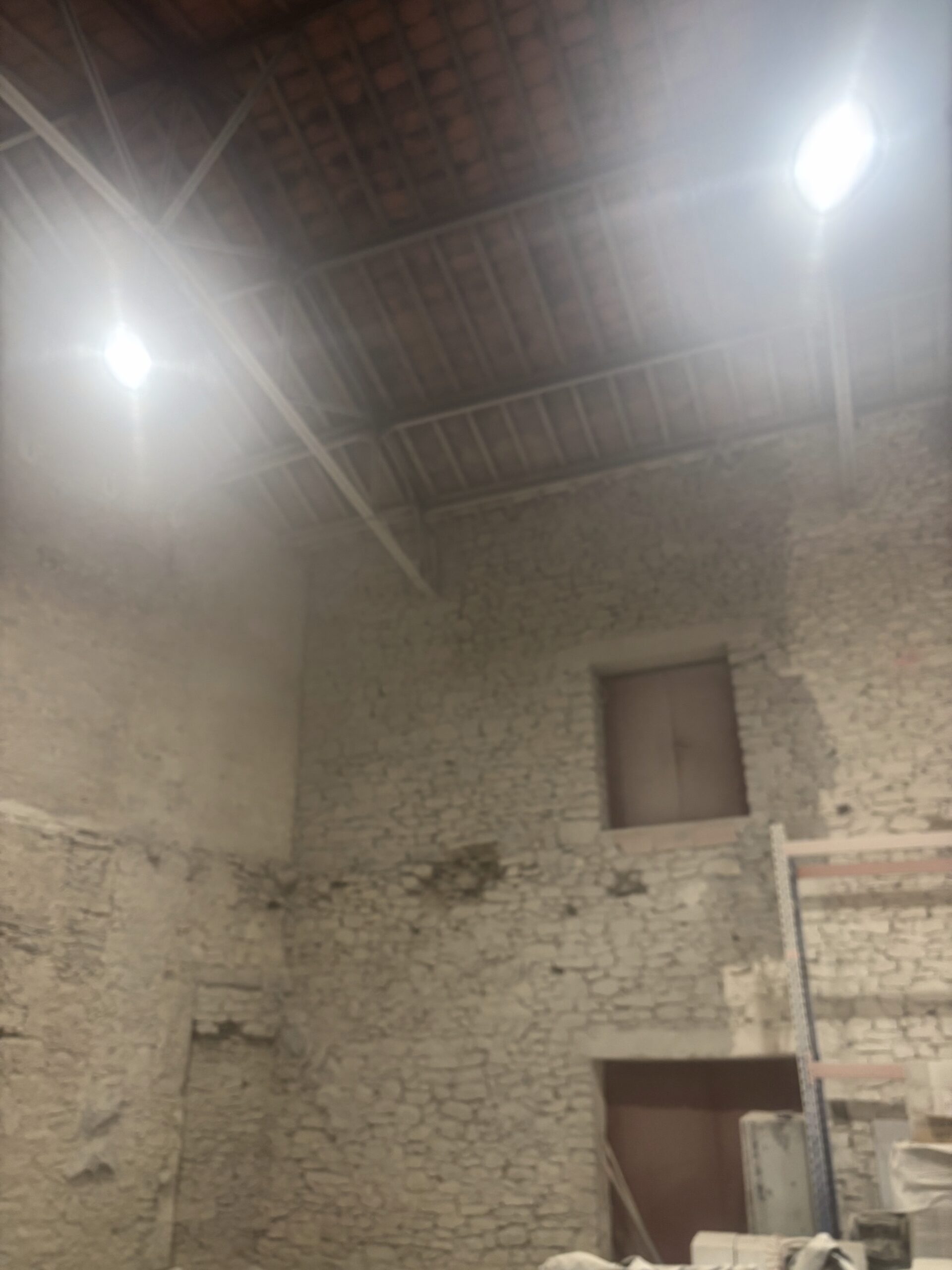 NETTOYAGE DE MURS EN PIERRE 