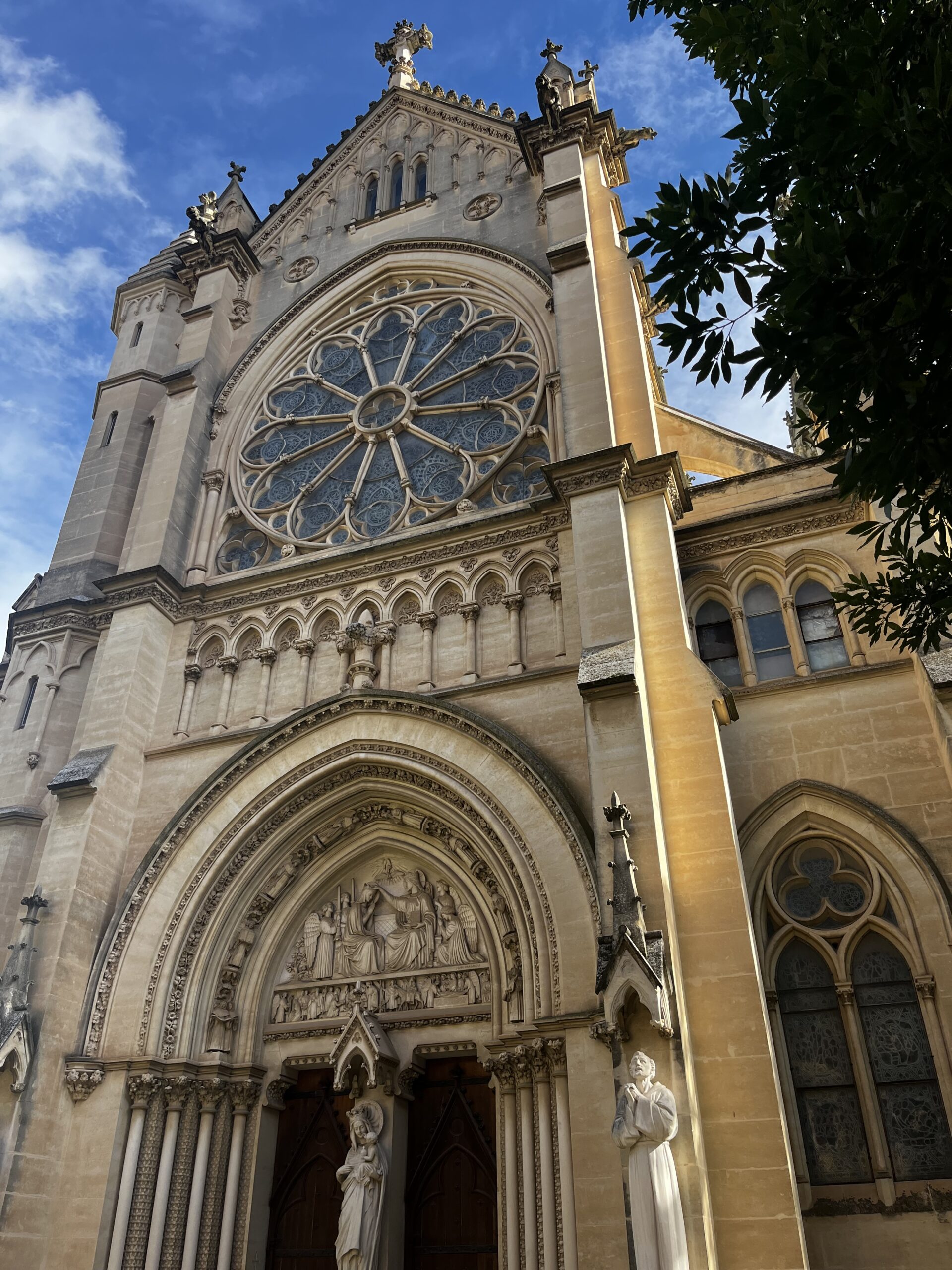 Photo de l'église l'enclos de saint-françois à montpellier 34000